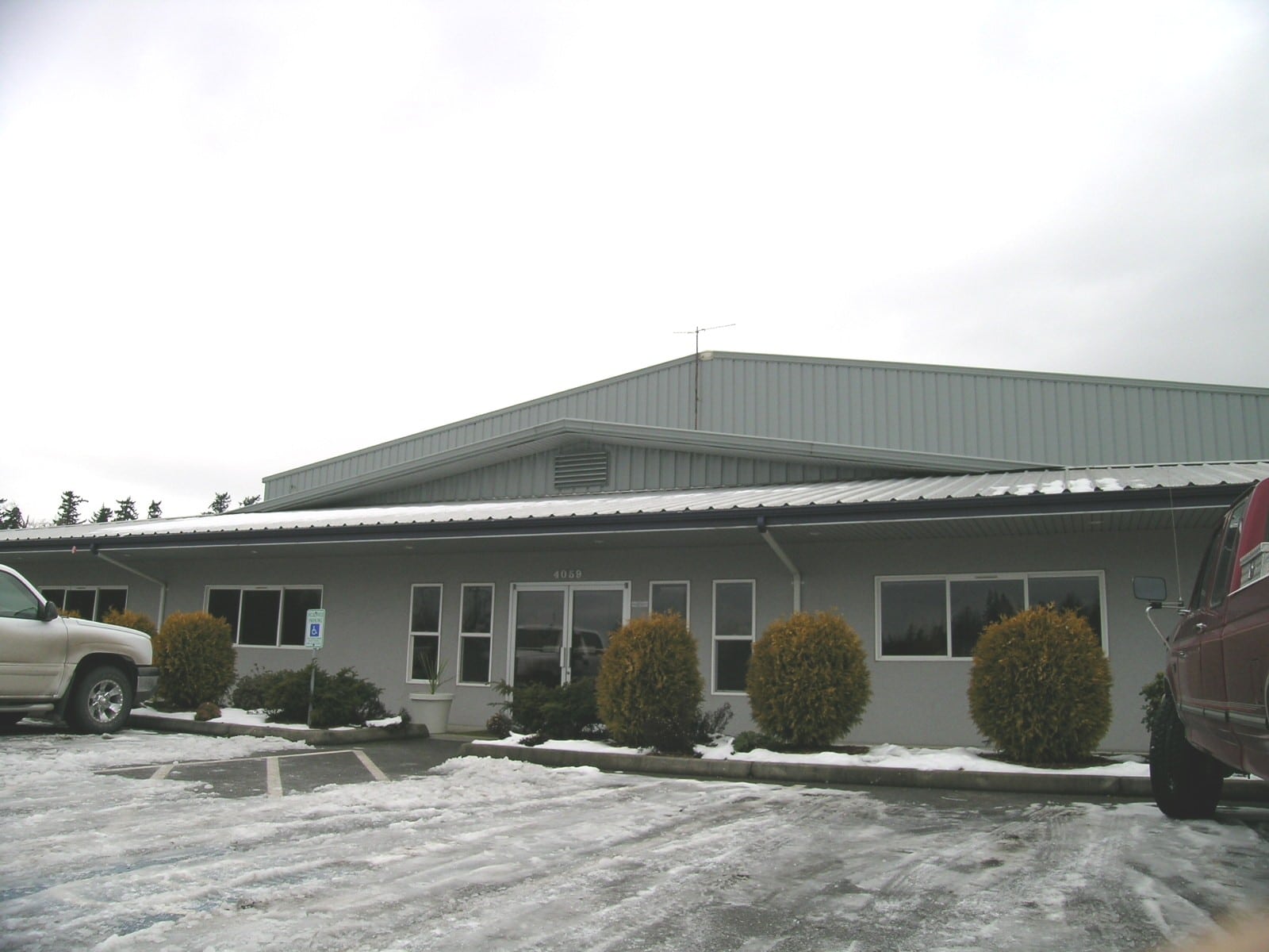 Ludtke Trucking | Commercial Steel Buildings | Metal Building | Steel Fabrications | Com-Steel